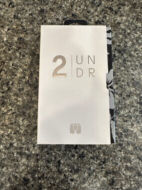 2 UNDR men’s XL underwear